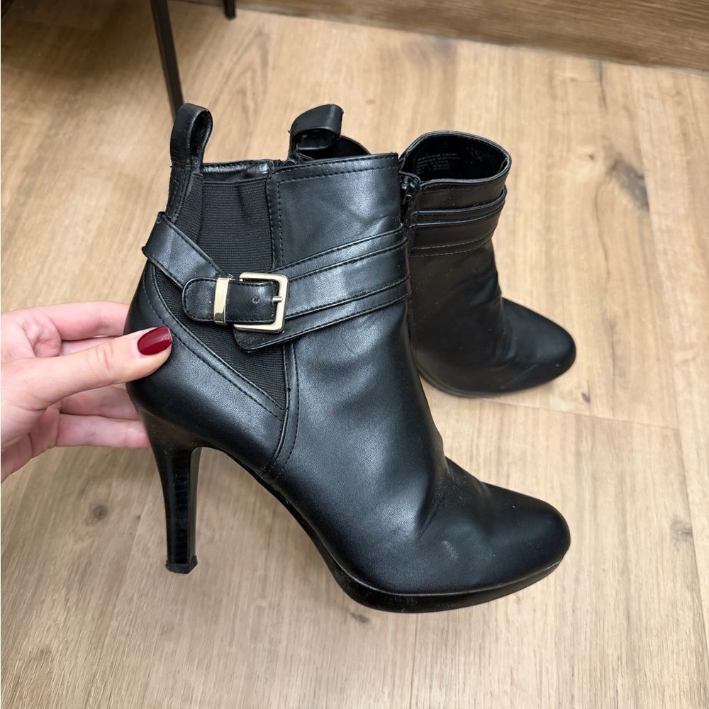 Alfani Step in Flex Elegant Black Leather Ankle Heel Boots Sz 8